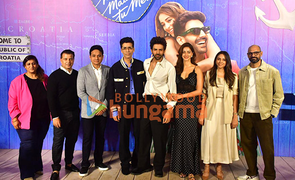 Photos: Kartik Aaryan, Ananya Panday, Karan Johar and others grace the trailer launch of Tu Meri Main Tera Main Tera Tu Meri Photos: Kartik Aaryan, Ananya Panday, Karan Johar and others grace the trailer launch of Tu Meri Main Tera Main Tera Tu Meri