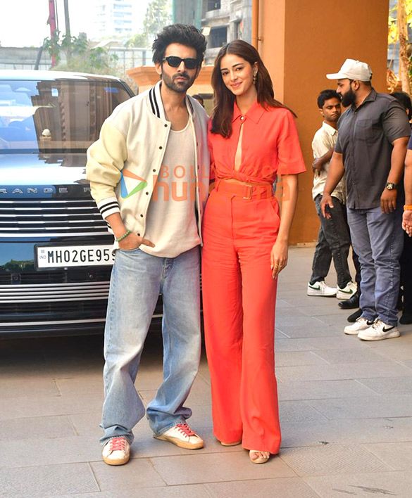 photos kartik aaryan and ananya panday snapped promoting tu meri main tera main tera tu meri in andheri 2
