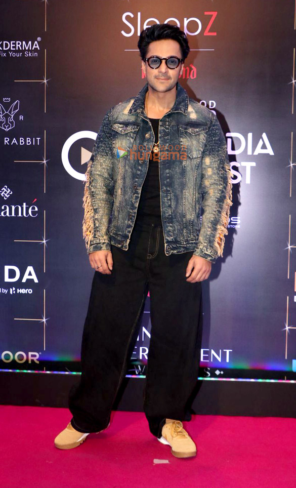 photos kriti sanon ameesha patel ahaan panday aneet padda elnaaz norouzi sanjeeda sheikh and others grace the red carpet and awards ceremony of bollywood hungama ott india fest 2025 1135 1 photos kriti sanon ameesha patel ahaan panday aneet padda elnaaz norouzi sanjeeda sheikh and others grace the red carpet and awards ceremony of bollywood hungama ott india fest 2025 1135 1