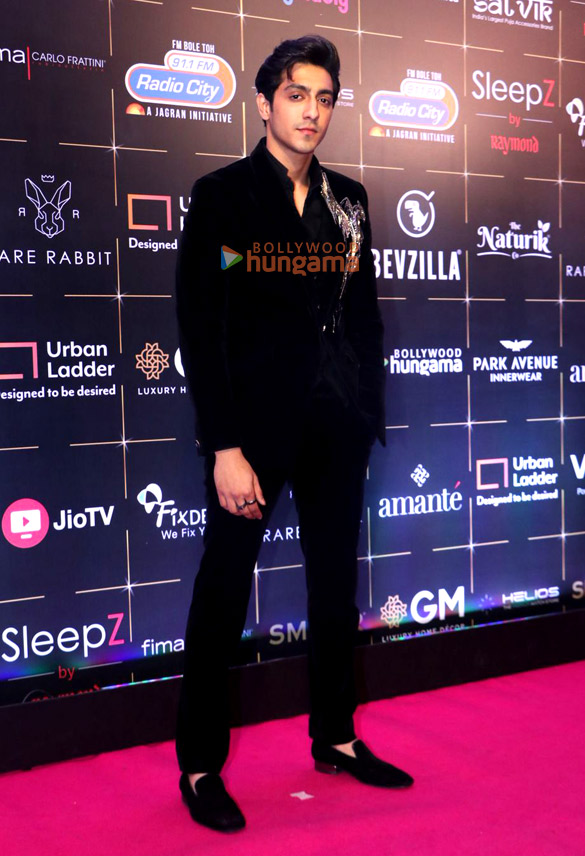 photos kriti sanon ameesha patel ahaan panday aneet padda elnaaz norouzi sanjeeda sheikh and others grace the red carpet and awards ceremony of bollywood hungama ott india fest 2025 1135 11