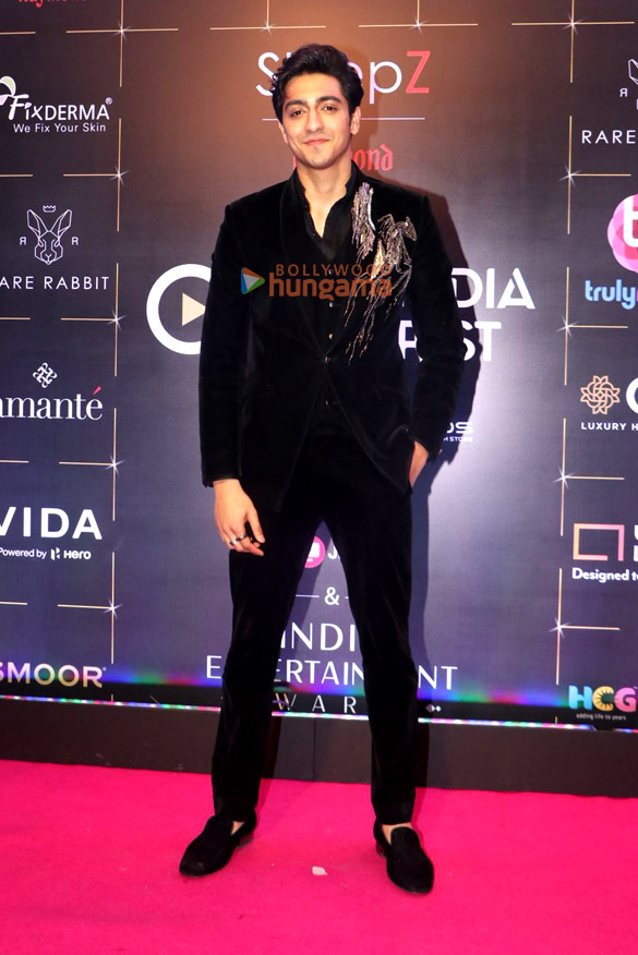 photos kriti sanon ameesha patel ahaan panday aneet padda elnaaz norouzi sanjeeda sheikh and others grace the red carpet and awards ceremony of bollywood hungama ott india fest 2025 1135 12 photos kriti sanon ameesha patel ahaan panday aneet padda elnaaz norouzi sanjeeda sheikh and others grace the red carpet and awards ceremony of bollywood hungama ott india fest 2025 1135 12