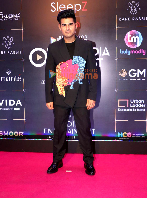 photos kriti sanon sanjeeda shaikh and others grace the red carpet and awards ceremony of bollywood hungama ott india fest 2025 2 photos kriti sanon sanjeeda shaikh and others grace the red carpet and awards ceremony of bollywood hungama ott india fest 2025 2