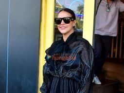 Photos: Neha Dhupia snapped in Juhu