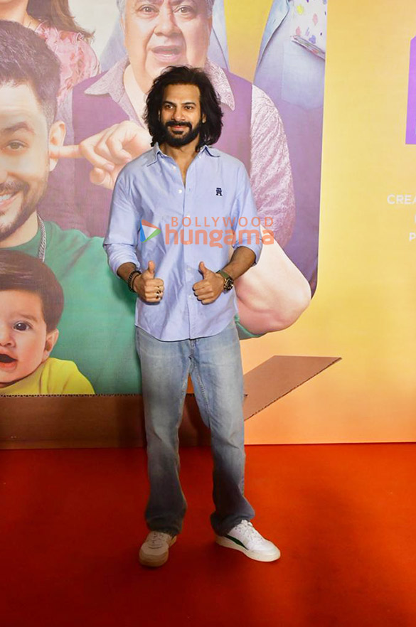 photos prajakta koli maniesh paul kunal khemu soha ali khan and others grace the premiere of single papa 31