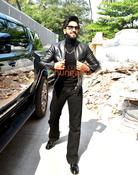 photos ranveer singh snapped outside juhu pvr 6