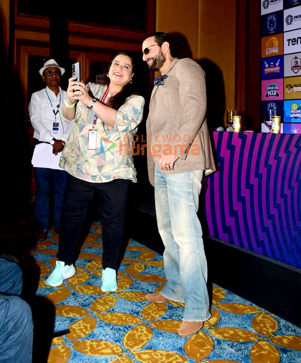 photos salman khan hrithik roshan ajay devgn akshay kumar saif ali khan and others grace the season 3 player auction of indian st 6