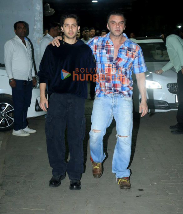 photos salman khan sohail khan salim khan and others snapped at arbaaz khan and sshura khans marriage anniversary 10