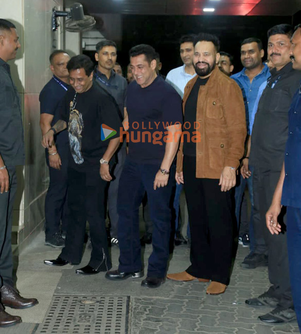 photos salman khan sohail khan salim khan and others snapped at arbaaz khan and sshura khans marriage anniversary 7