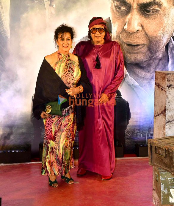 photos salman khan sunny deol bobby deol and others attend special screening of ikkis 14