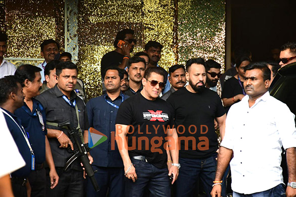 photos salman khan snapped at kalina airport 8