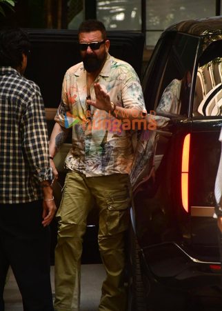 Photos: Sanjay Dutt snapped in Juhu