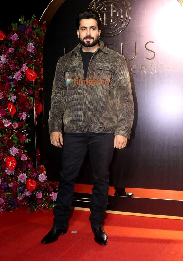 photos shriya saran elli avrram richa chadha and others attend anand pandits birthday bash 5