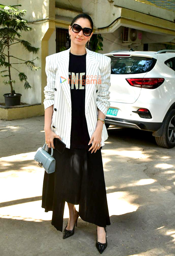 photos tamannaah bhatia snapped in juhu 1 9