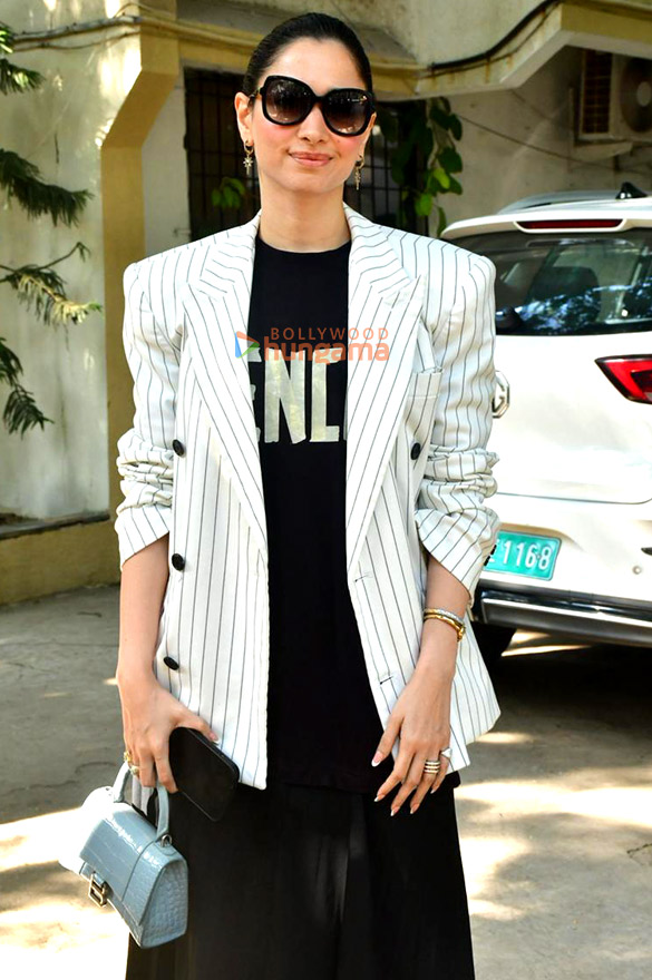 photos tamannaah bhatia snapped in juhu 5 8