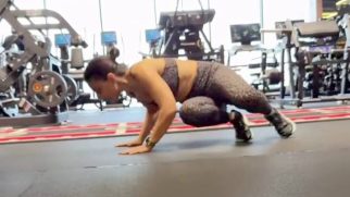 Hard ‘core’ workout! Soha Ali Khan hits the gym
