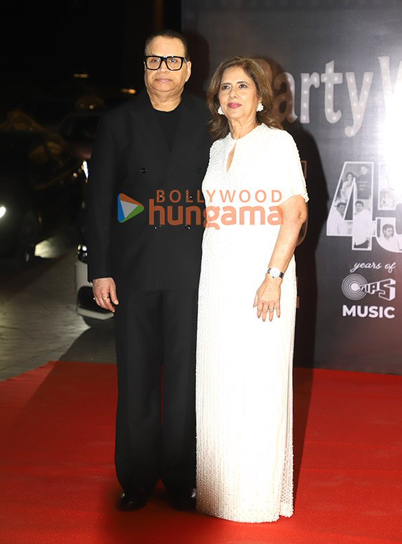 photos aamir khan shilpa shetty raashii khanna and others snapped at tips event and ramesh tauranis birthday 37