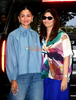 Photos: Alia Bhatt and Shaheen Bhatt snapped outside Krome Studio in Bandra