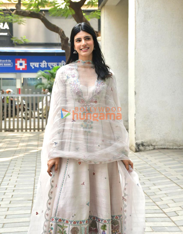 photos medha rana snapped at t series office in juhu 1