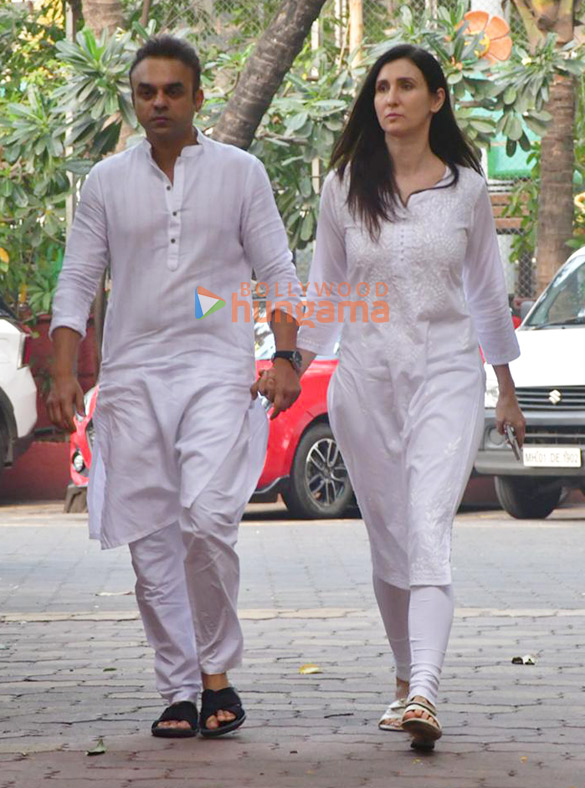 photos mouni roy ankita lokhande and others snapped at arjun bijlanis father sudarshan bijlanis prayer meet 19