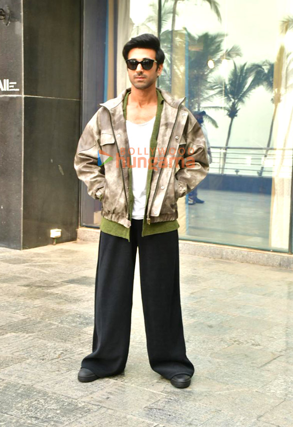 photos pulkit samrat and varun sharma snapped promoting rahu ketu 1