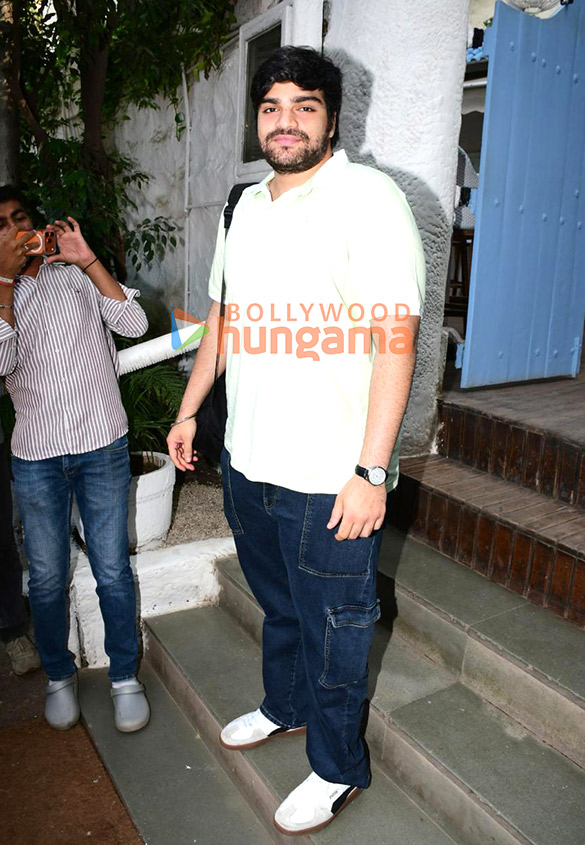 photos salim khan helen and others snapped at olive bar and restaurant in khar 1