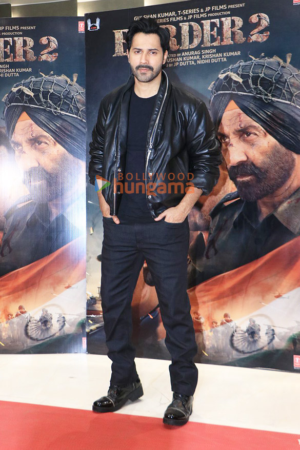 photos sunny deol varun dhawan bhushan kumar and others grace the success bash of border 2 11152 13