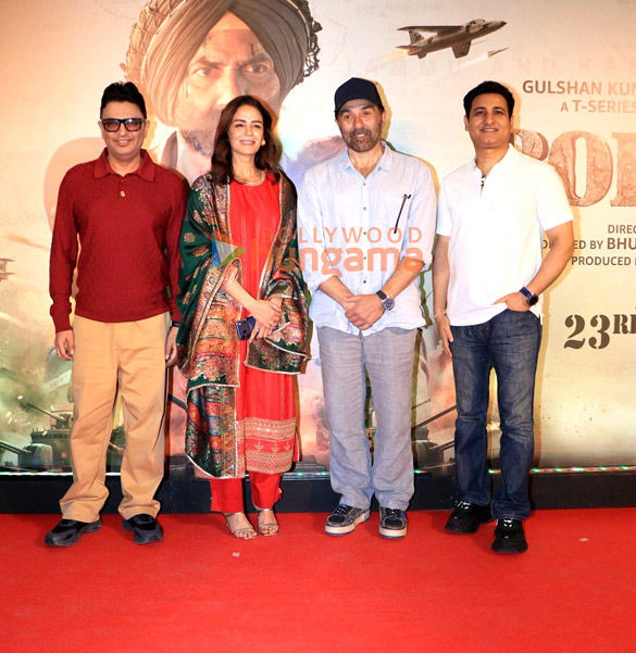photos sunny deol varun dhawan suniel shetty sonam bajwa and others grace the premiere of border 2 10288 14