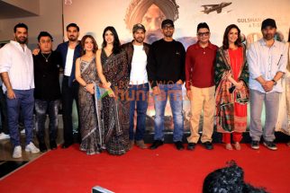 Photos: Sunny Deol, Varun Dhawan, Suniel Shetty, Sonam Bajwa and others grace the premiere of Border 2