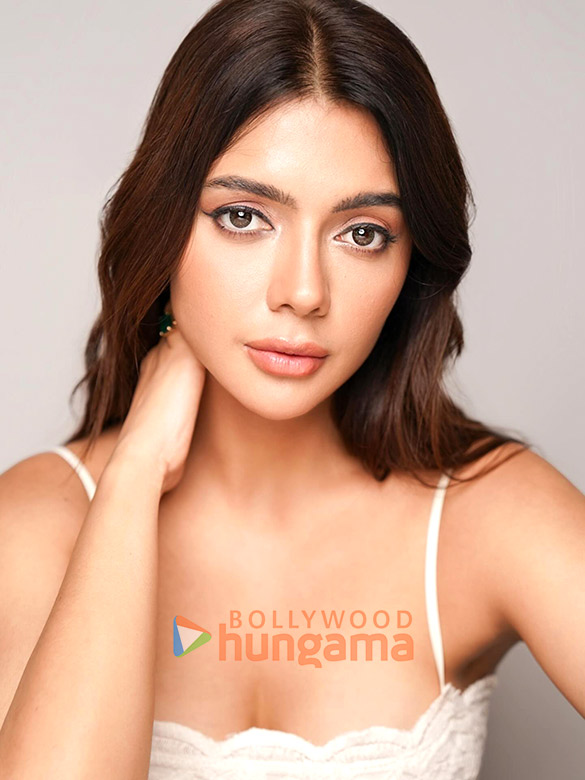 ruhi singh 1 187