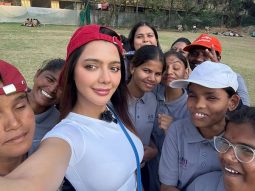 Mastiii 4 actress Ruhi Singh joins hands with Maharashtra’s blind women’s cricket team: “Nothing is a weakness”