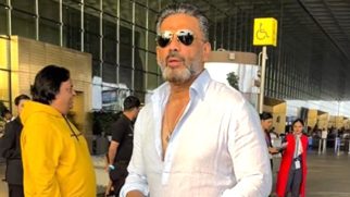 Suniel Shetty is always so cool & classy, papped at the airport