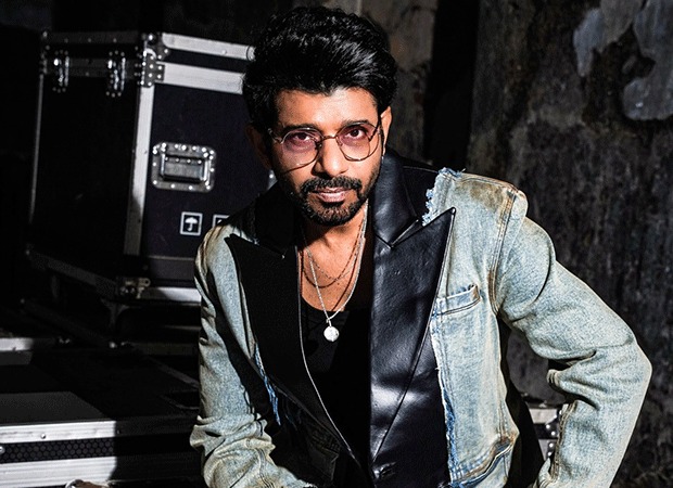 विक्रम फडनीस के साथ विनीत कुमार सिंह की अगली फिल्म फ्लोर पर है