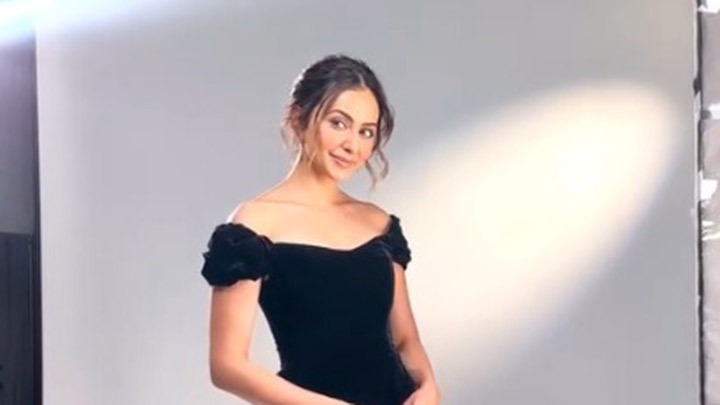 Giving Royal feels! Rakul Preet Singh