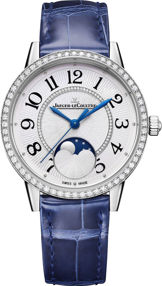 Kareena Kapoor Khan does airport style right: Bebo steps out in a Mercedes with a Rs. 12.7 lakh watch on her wrist