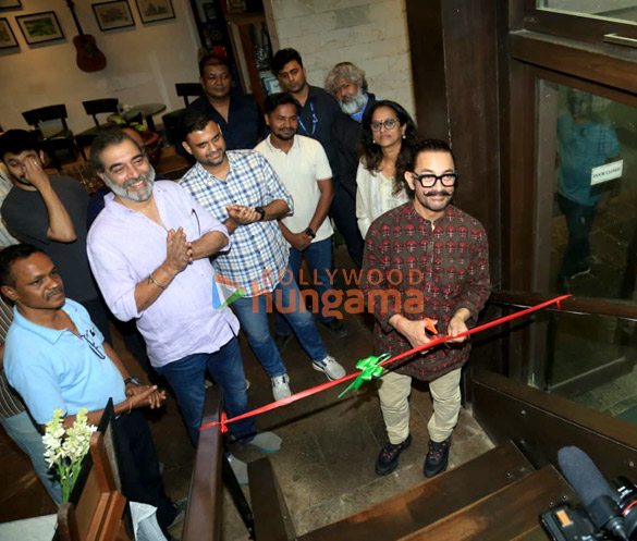 photos aamir khan snapped at mumbai press club 3