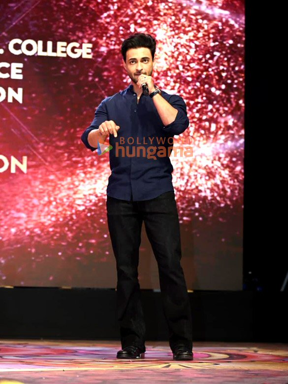 Photos: Aayush Sharma, Riteish Deshmukh, Meezaan Jafri and others attend Children Welfare Centre High School’s Grand 42nd Annual Day Function Photos: Aayush Sharma, Riteish Deshmukh, Meezaan Jafri and others attend Children Welfare Centre High School’s Grand 42nd Annual Day Function