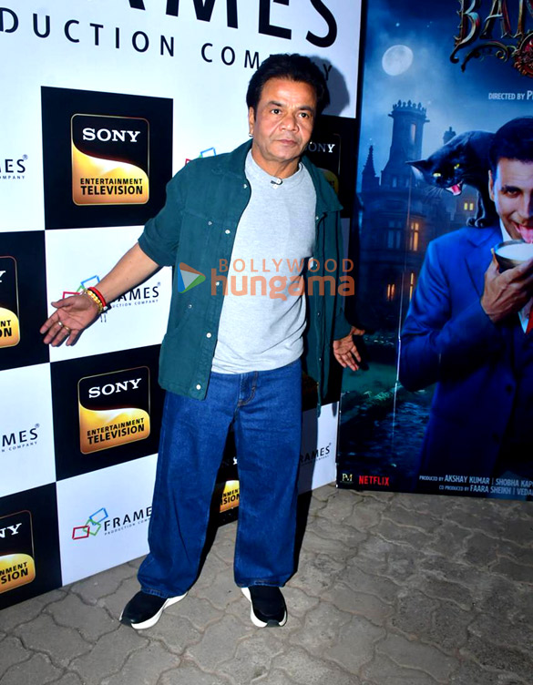 photos akshay kumar wamiqa gabbi rajpal yadav and ektaa r kapoor snapped promoting bhooth bangla on the sets of wheel of fortune 5