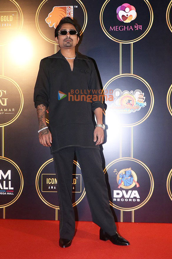 photos ishaan khatter sahher bambba mona singh sajid nadiadwala and others grace the iconic gold awards 2026 13