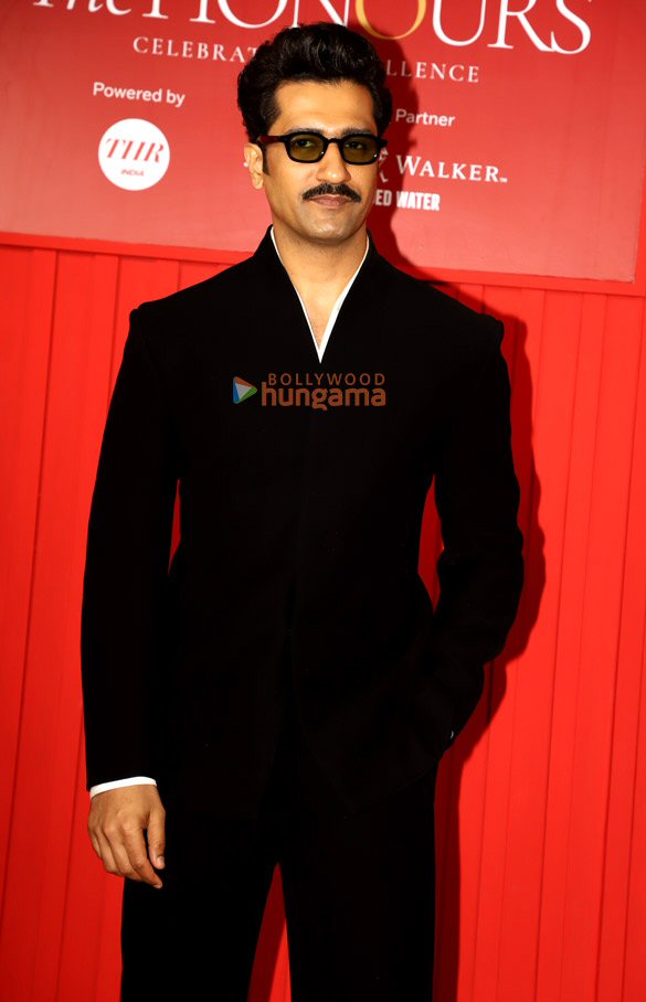 photos kareena kapoor vicky kaushal karan johar and others grace the honours excellence awards 2026 2