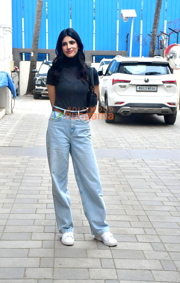 photos medha rana snapped at t series office in andheri 3