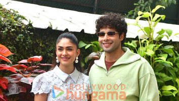 Photos: Mrunal Thakur and Siddhant Chaturvedi snapped promoting Do Deewane Seher Mein
