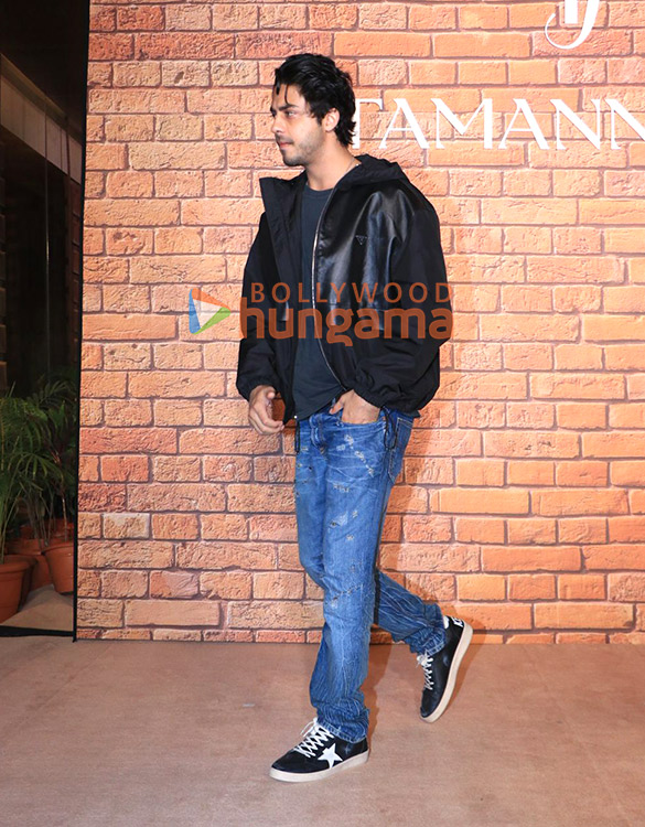 photos sidharth malhotra pooja hegde aryan khan mrunal thakur samantha ruth prabhu and others attended tamannaah bhatias jewellery store launch 3