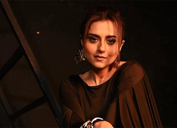 रिद्धि डोगरा ने द 50 में चौंका देने वाला काम किया, आराम की जगह प्रशंसकों को चुना