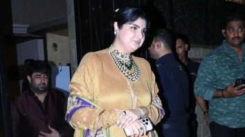Anshula Kapoor looks mesmerising in traditional