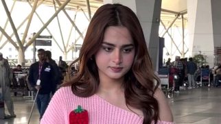 Ayesha Khan is such a cutie