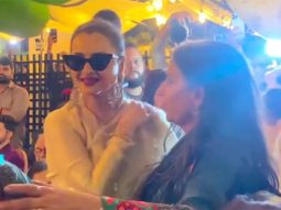 Forever stylish & elegent beauty! Rekhaji