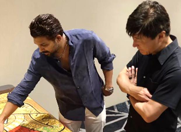 Allu Arjun gifts Sita Ram Kalyanam painting to Geek Pictures' CEO Tomatsu Kosano