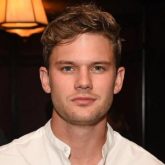 Jeremy Irvine Hannah