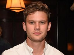 Jeremy Irvine Hannah Jeremy Irvine Hannah