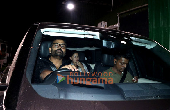 photos alia bhatt snapped juhu 4 2